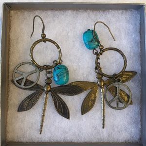 Fashionable earrings